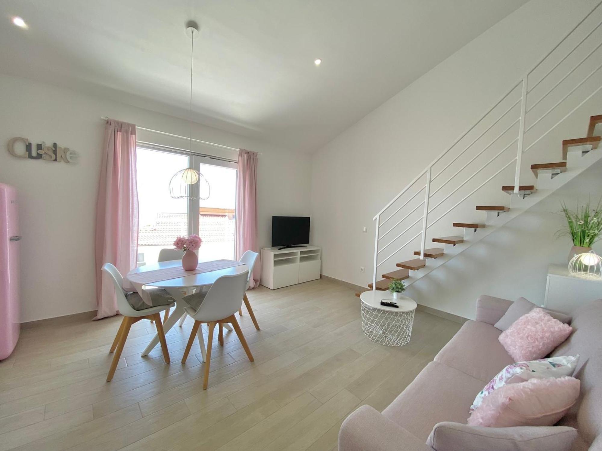 Ksenija Apartment *